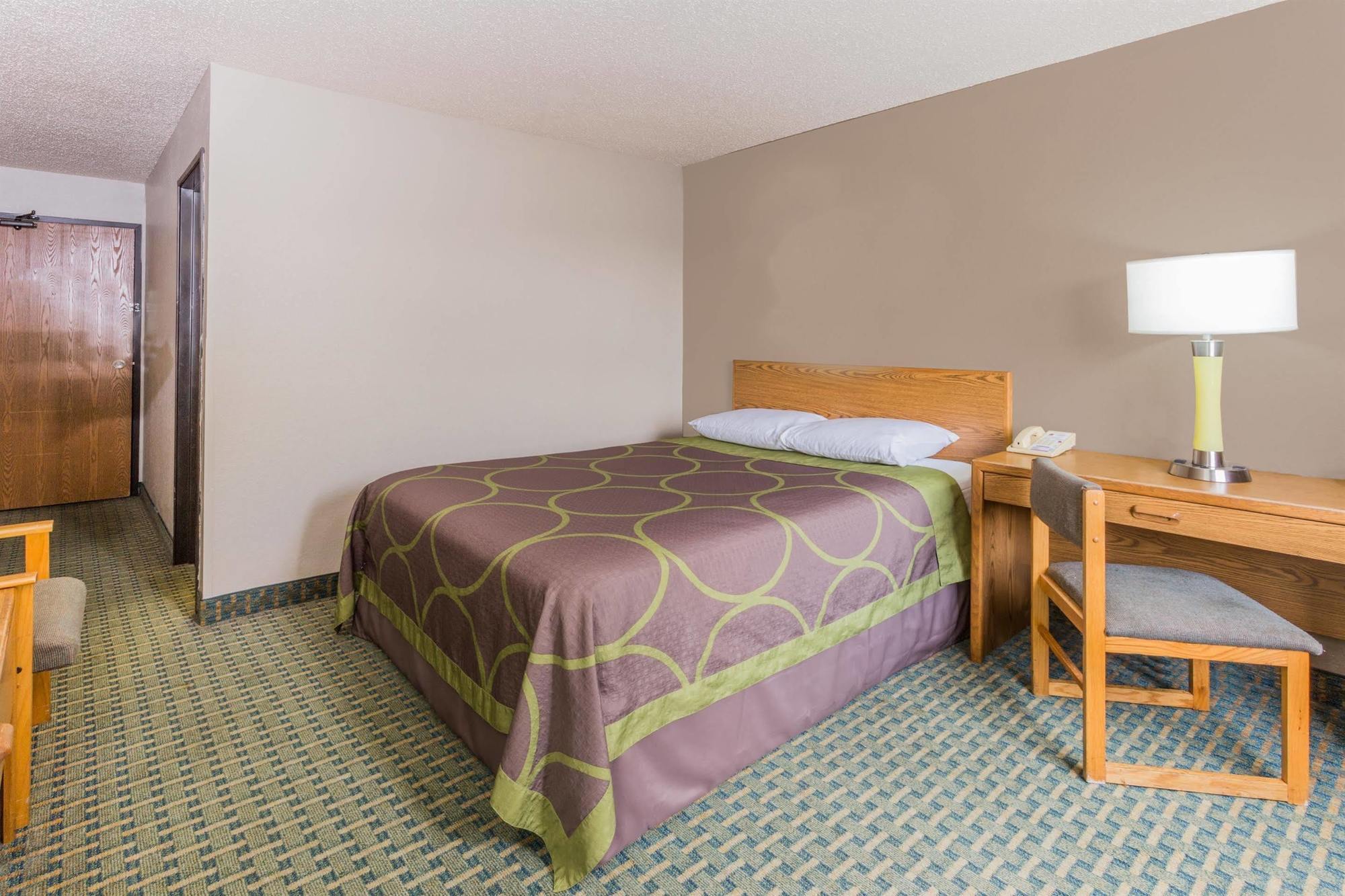 Super 8 By Wyndham St. Charles Saint Charles Exterior foto